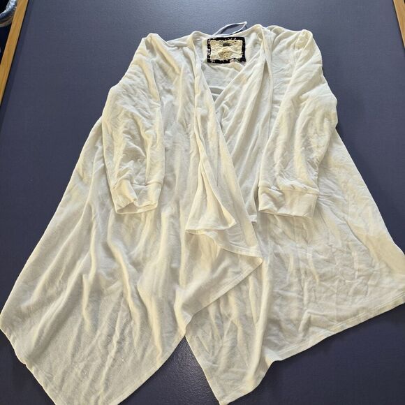 Cupio Women's White Top / Cover Size Medium (A56) - Picture 4 of 7